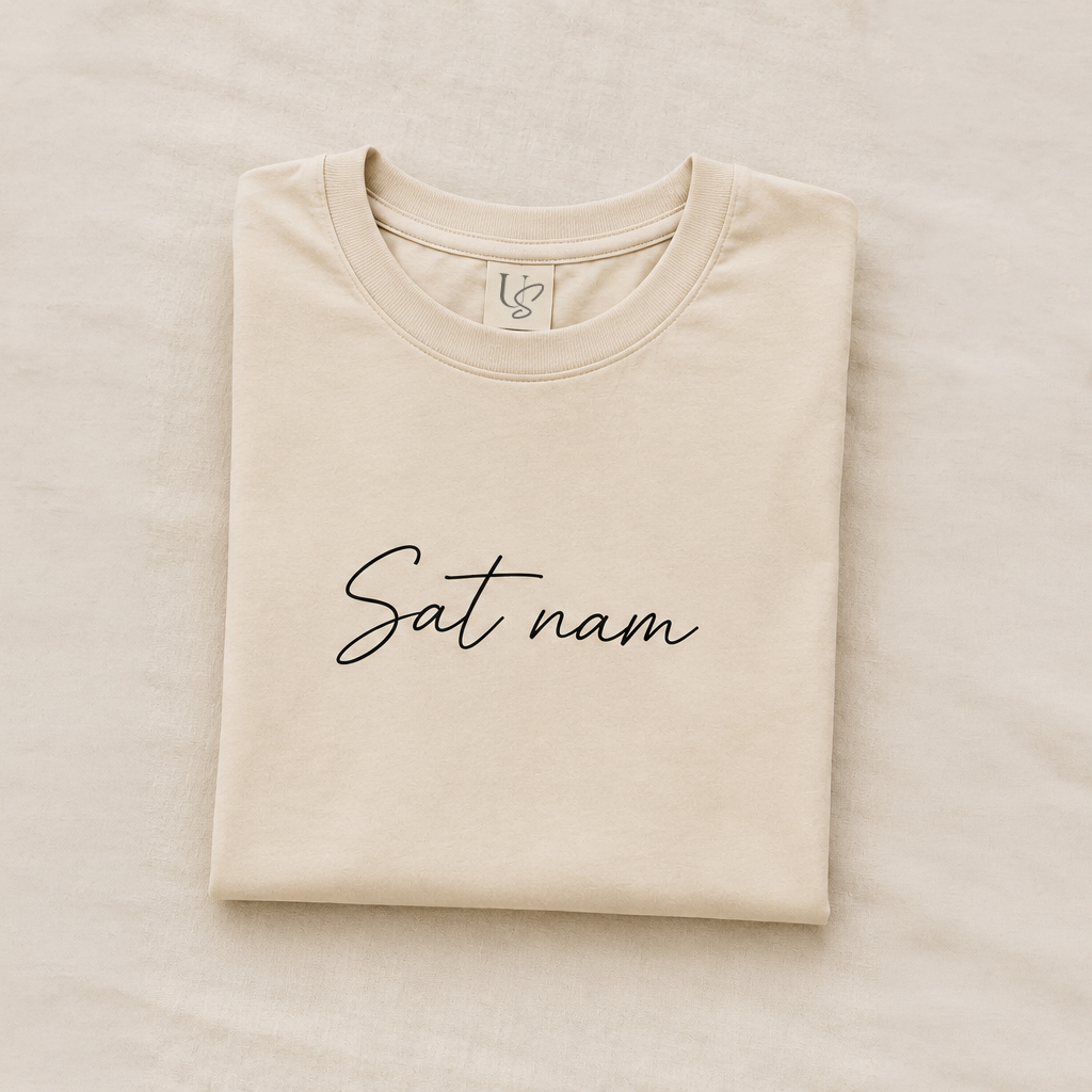 satnambeige2 Remera Sat Nam beige plegada